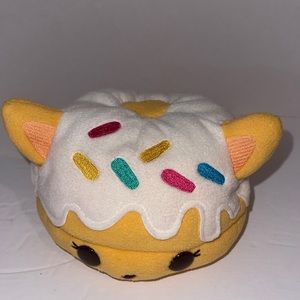 Num Noms donut sprinkle stuffy